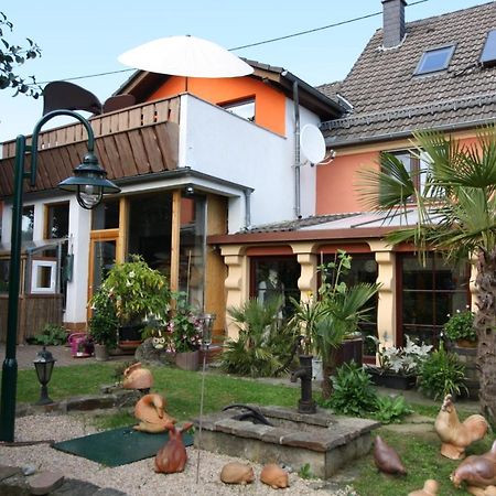Eifelvulkan Neichen Exterior photo
